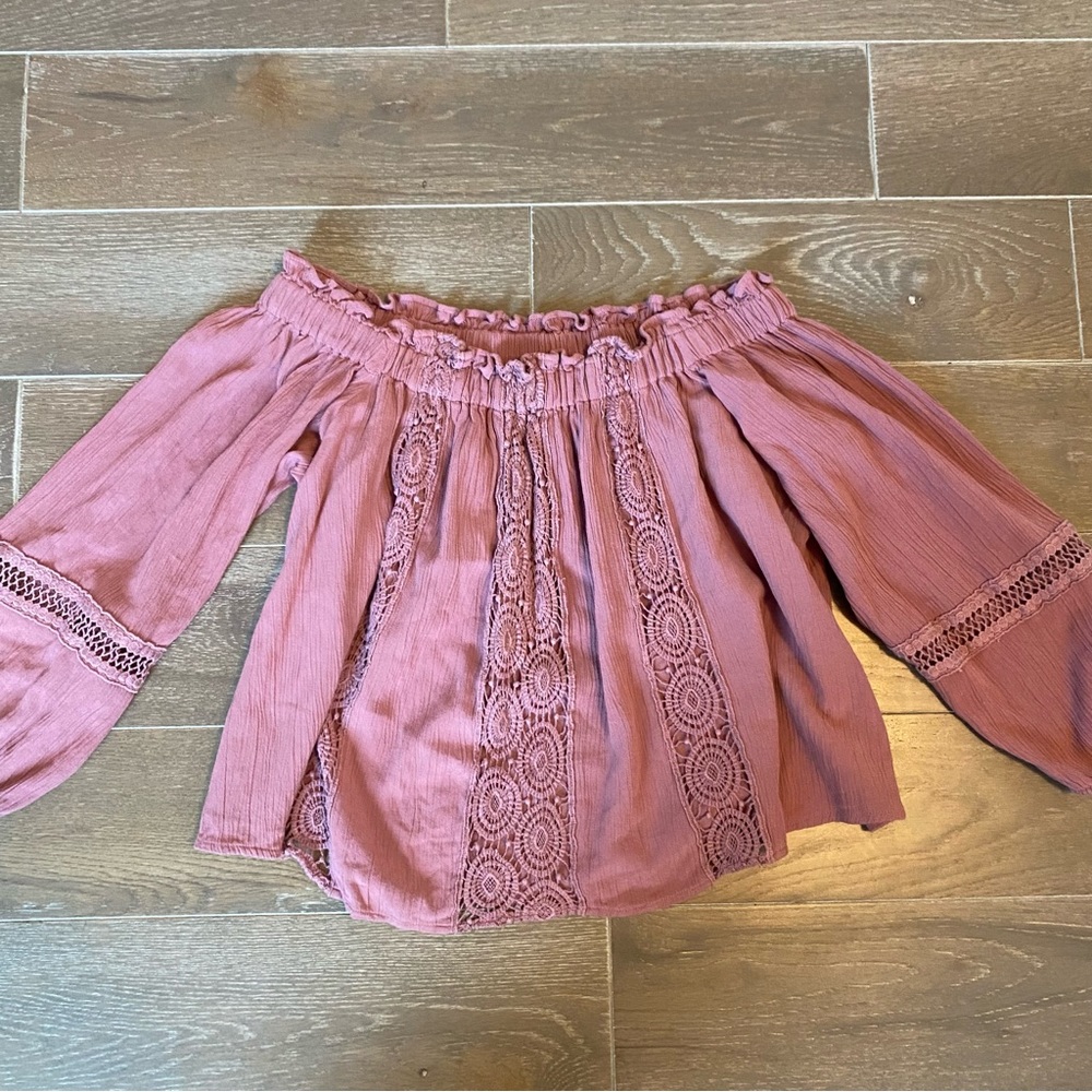 American eagle off the shoulder top